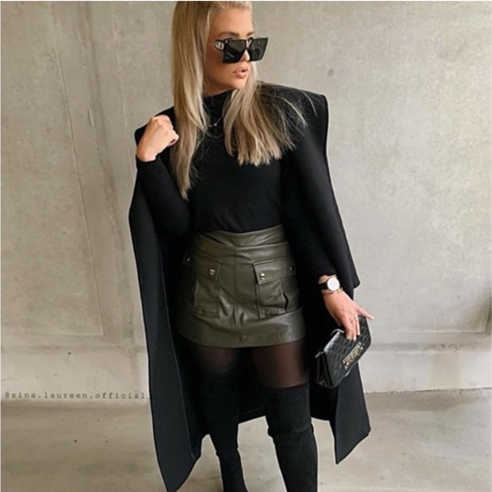 Blogger Fave Zara Micro Mini Faux Leather Skort Pockets 90's Y2K Khaki Green